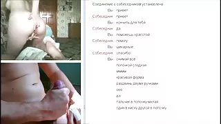 Sportiškas brunetė fucks vaikinas persirengimo kambaryje po jo priekabiavimo
