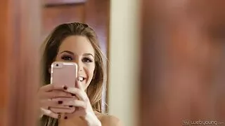 Neklaužada sorella sesuo masturbates priešais brolis ir siūlo, kad fuck