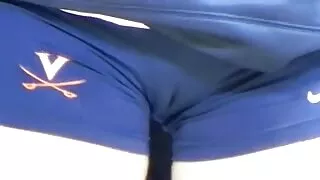 Aistringas tris su jaunų Brunettes