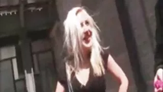 Jaunų kalyčių įjungti lasciviously ne šalis su vaikinai