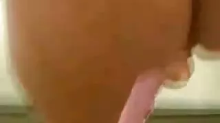 Jauna mergina sucks vaikino gaidys ir turi sušikti