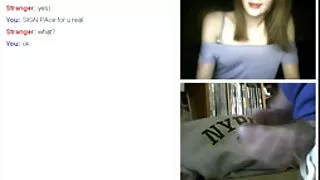 Ant lovos vyras fucks Analinis Graži Blondinė Su Mažais Papai