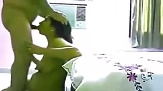 Vaikinas pakėlė kelyje blond žiaurus seksualinį apetitą