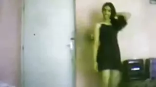 Rusijos dissolute Olga Kabaeva supa gaidys su burnos priežiūra