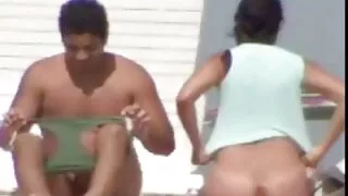 Sekso bomba su užapvalintais grobio ir dideli papai yra pagamintas analinis